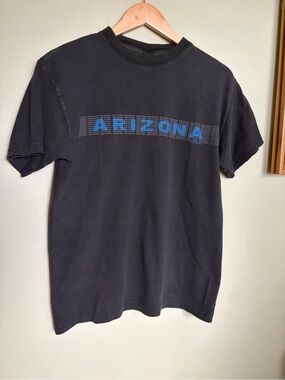 Vintage Classic Arizona Black & Blue Graphic Tee Men’s M Casual Y2K Grunge 90s